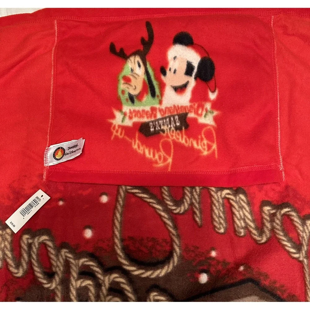 Disneyland Resort Christmas Santa's Reindeer Round-Up Blanket 36